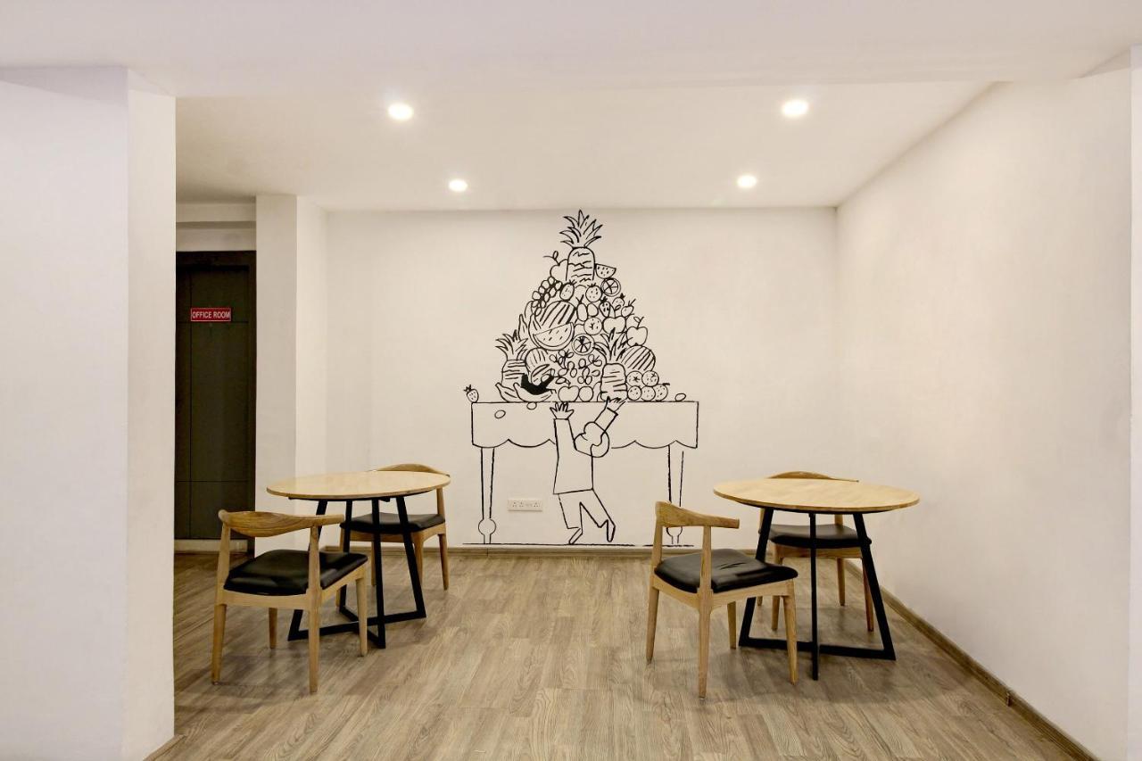 Oyo Townhouse 9 Hitech City Hyderabad Exterior photo