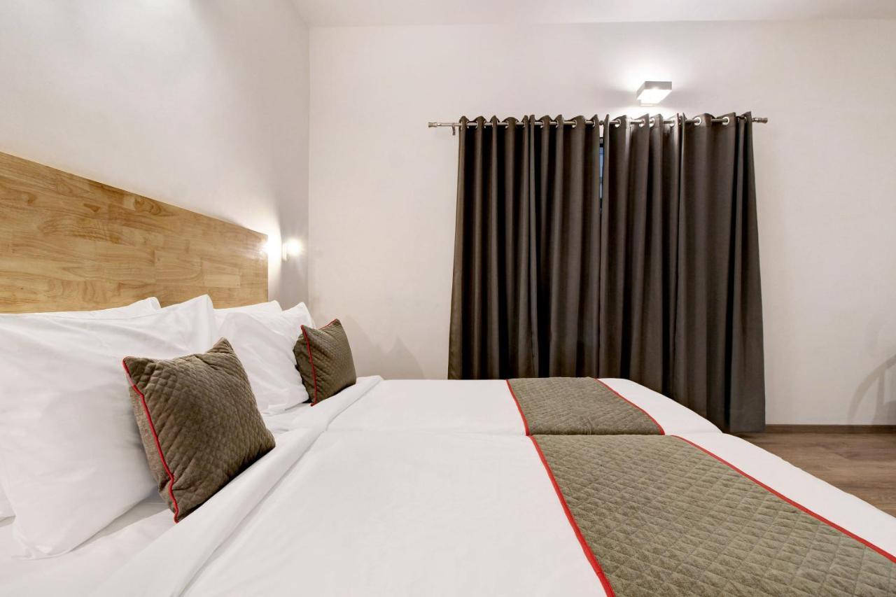 Oyo Townhouse 9 Hitech City Hyderabad Exterior photo
