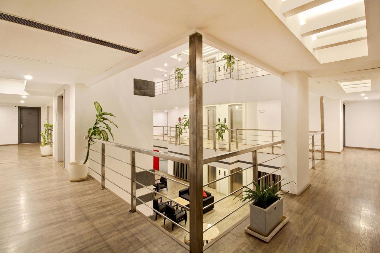 Oyo Townhouse 9 Hitech City Hyderabad Exterior photo