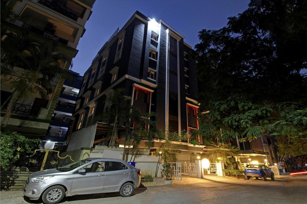 Oyo Townhouse 9 Hitech City Hyderabad Exterior photo